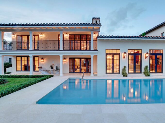 Villa on Hollywood Boulevard