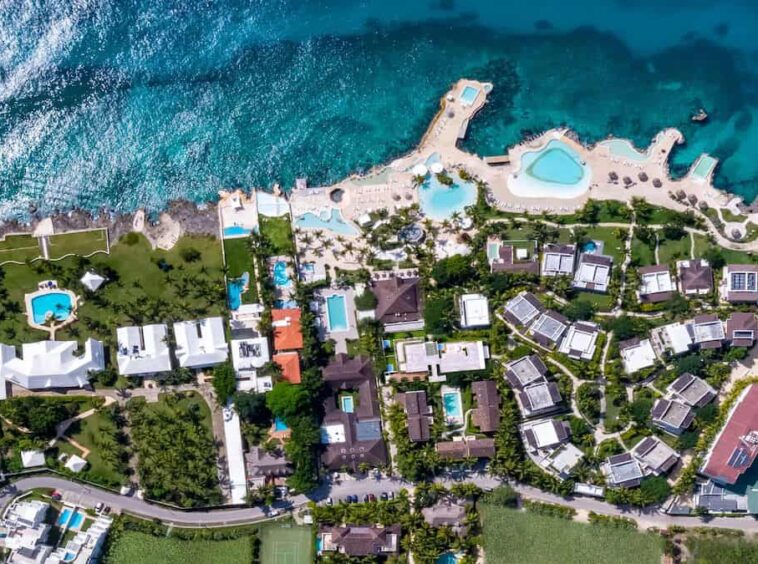 Tracadero Luxury - Dominicus - Perez Real Estate - piscinas frente al mar