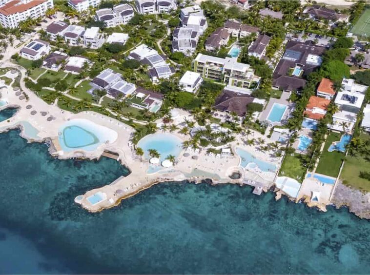 Tracadero Luxury - Dominicus - Perez Real Estate - Club frente al mar