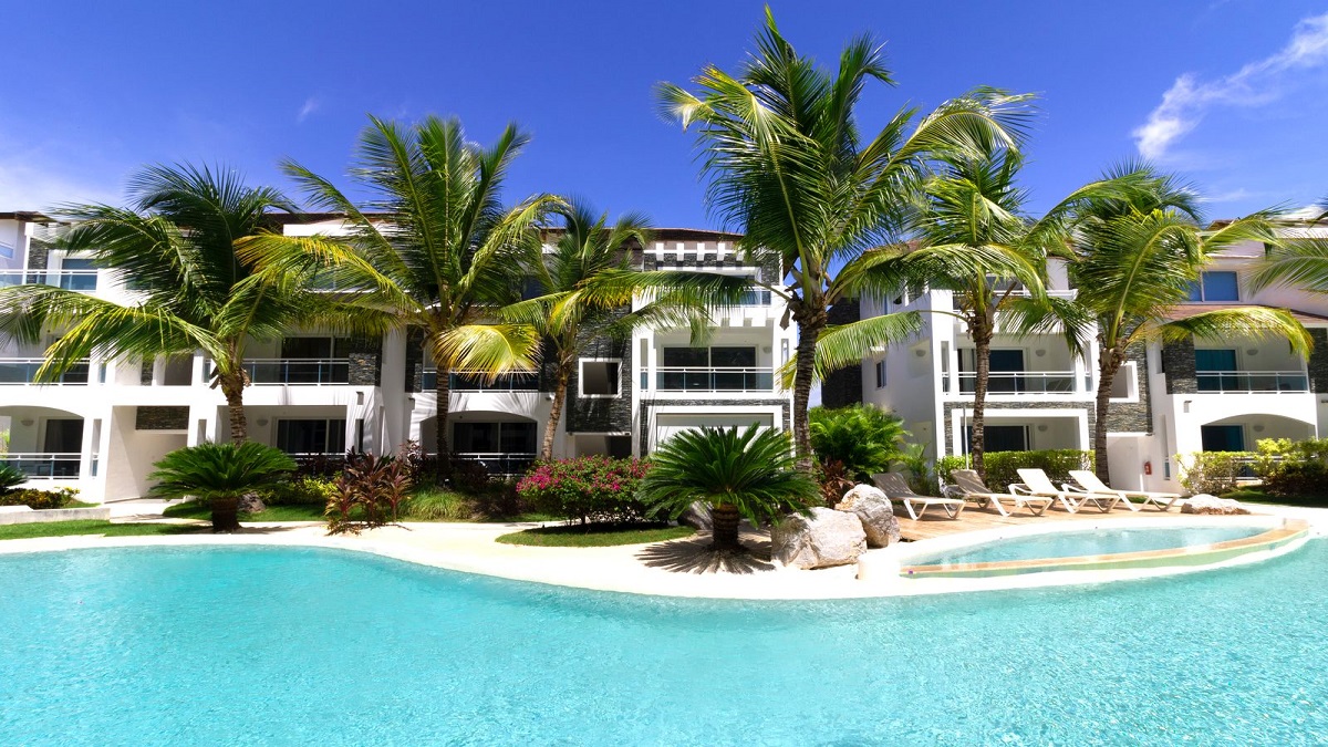 Estrella Gardens Dominicus - Perez Real Estate - piscinas con playas