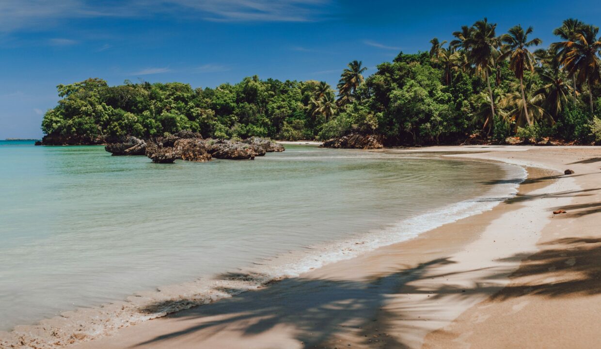 01-Playa-Bonita-Beach-Residences-Las-Terrenas-Playa-Republica-Dominicana-Dominican-Republic-min-scaled