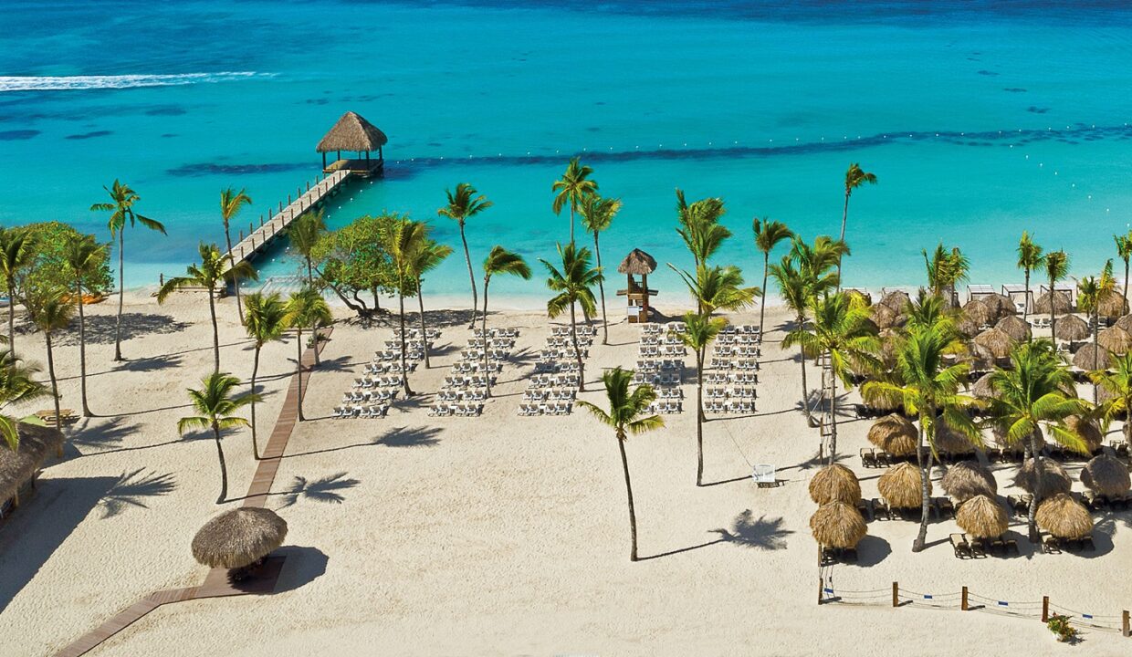 Dreams-Dominicus-Beach-slider