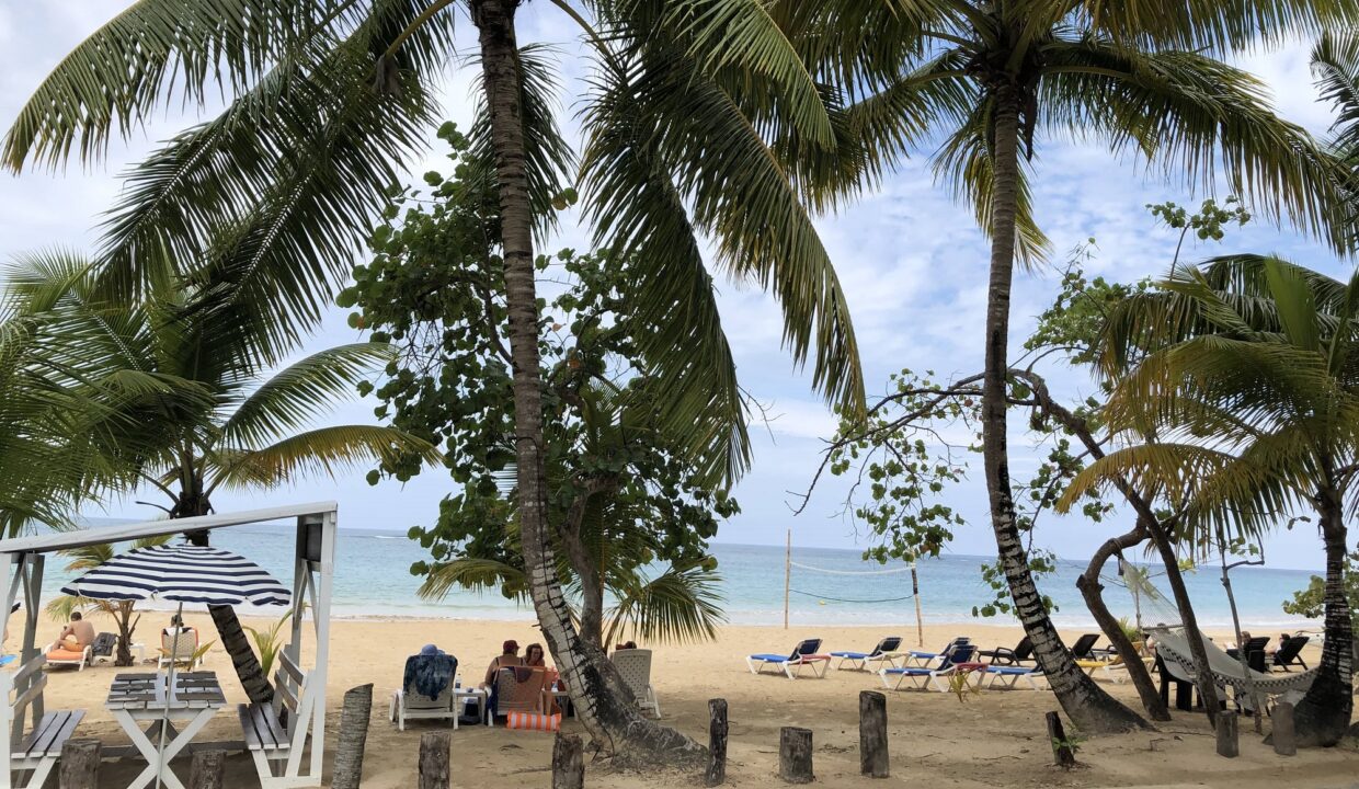 Las-Terrenas-beach-front-cabanas