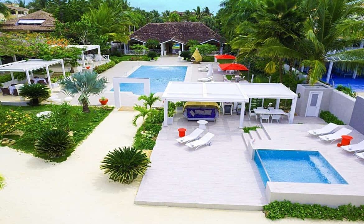 Tracadero-Beach-Resort-Dominicus-14-1170x738